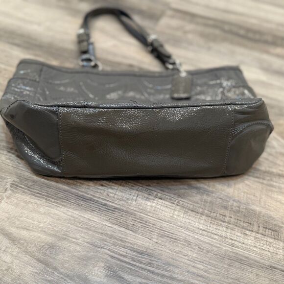Coach Gallery Stitched Patent East West Bag in Gray - Picture 3 of 10